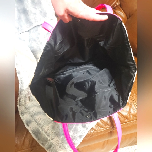 JUICY COUTURE Hot Pink/Black Strip Tote Bag - Picture 9 of 10